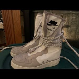 Nike Air Force One Boots
